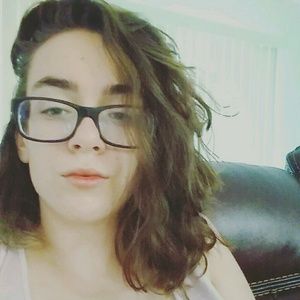 Meet your Posher, Lynndzee